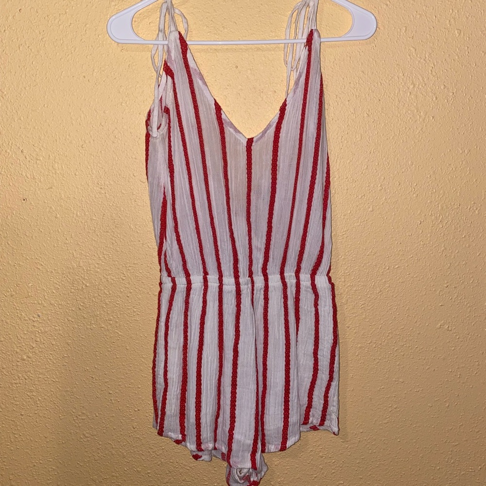 RIP CURL red/white romper XS